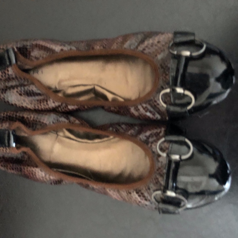 Tahari Flats